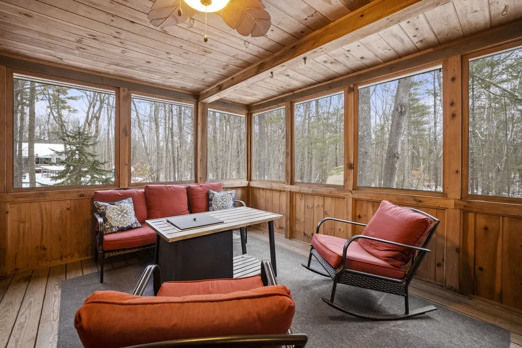 207 Chases Pond Road York ME 03909