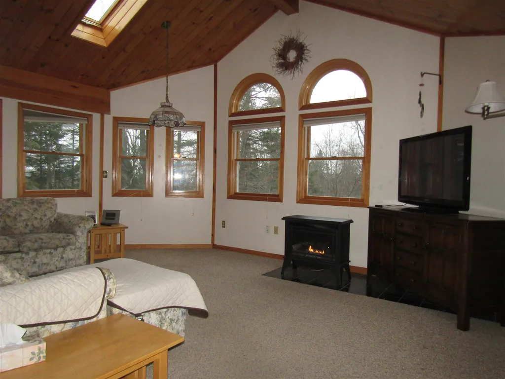 15 Forbes Hill Road Colebrook NH 03576