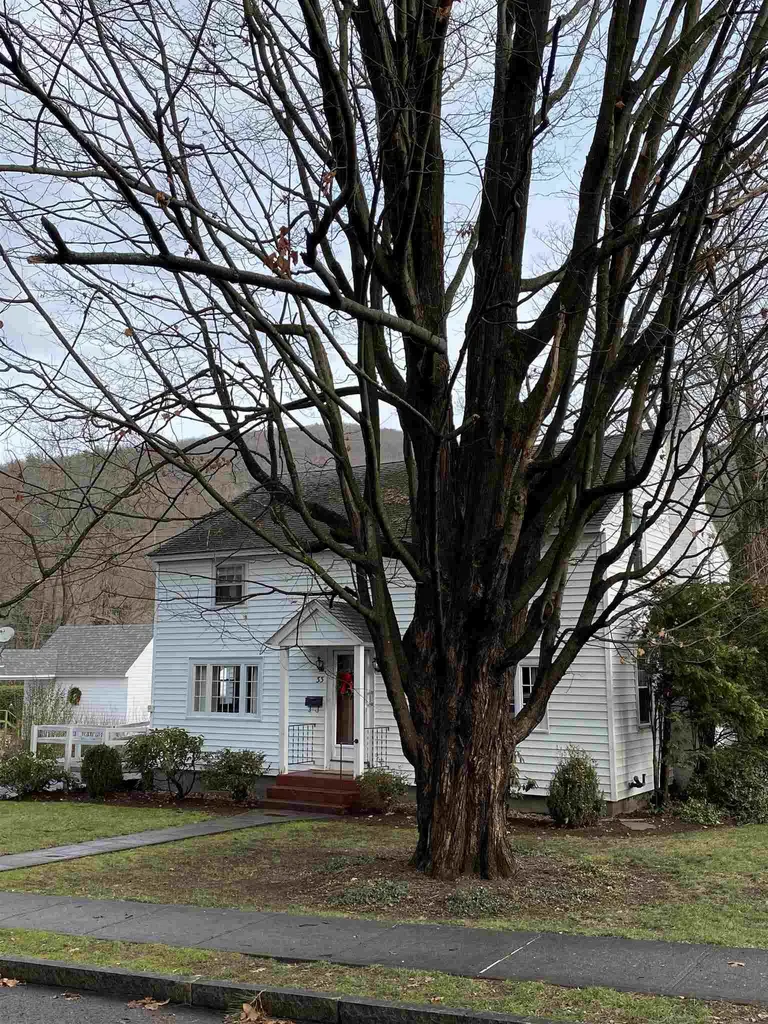 33 Eaton Avenue Brattleboro VT 05301