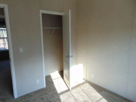 3 Loop Road Hudson NH 03051