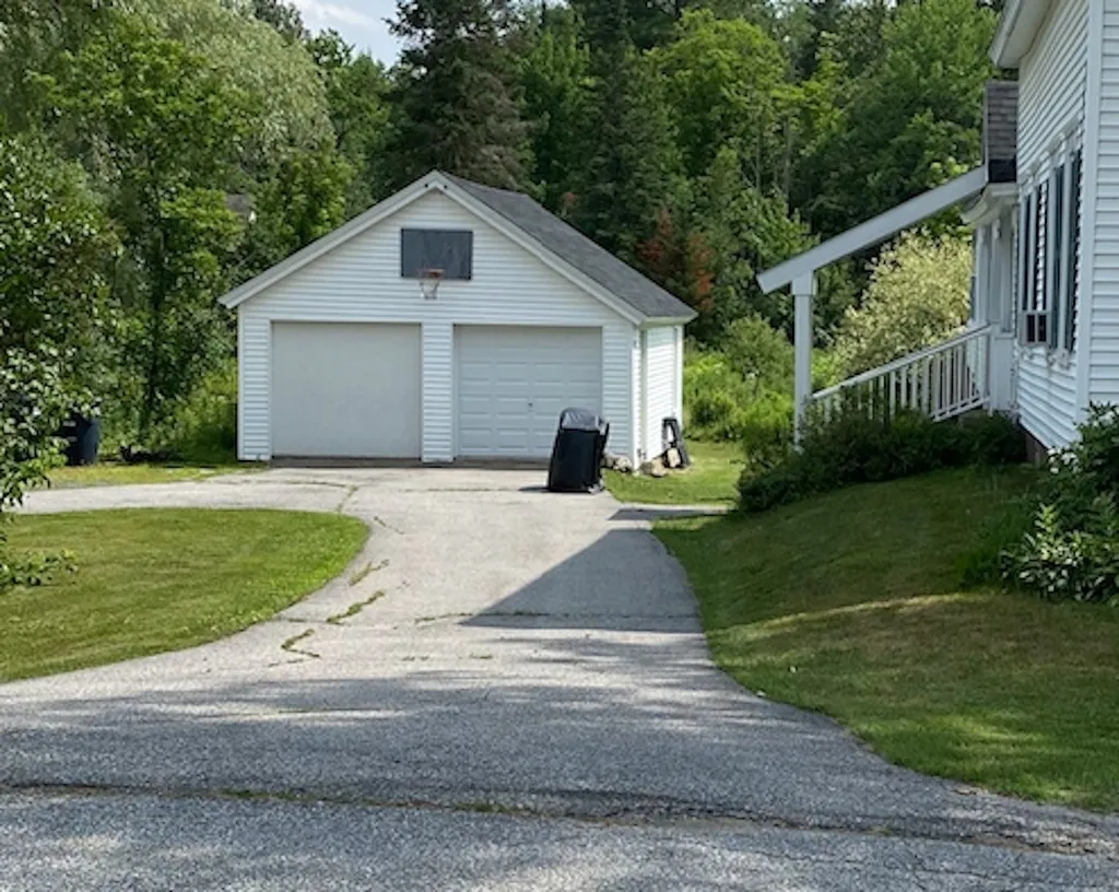 53 Kilburn Street Littleton NH 03561