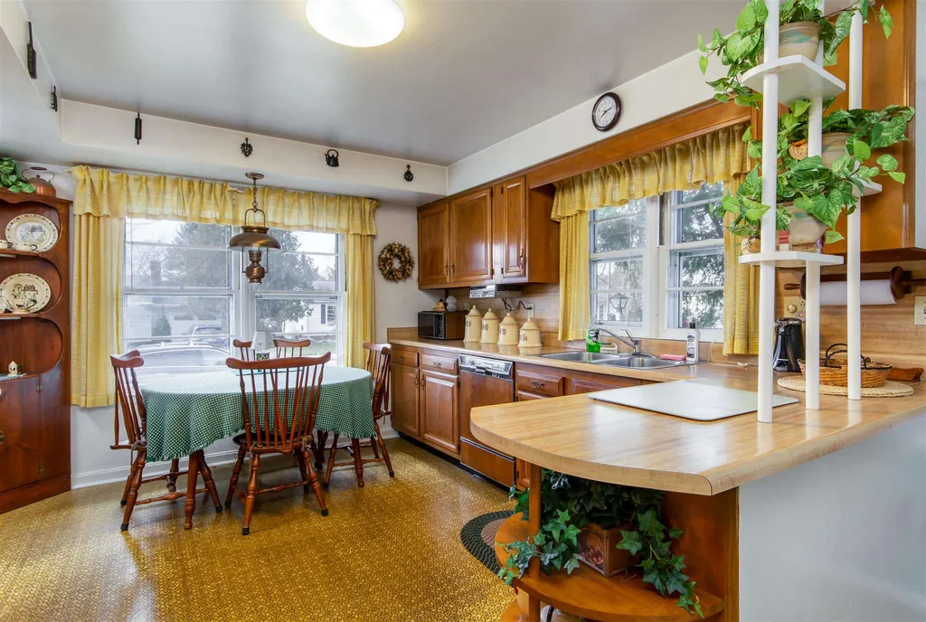 30 Linden Terrace Burlington VT 05401