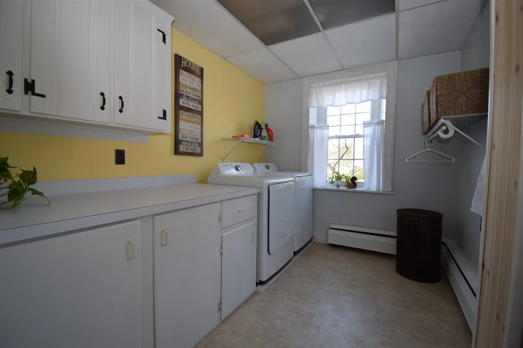 161 Main Street Kingston NH 03848