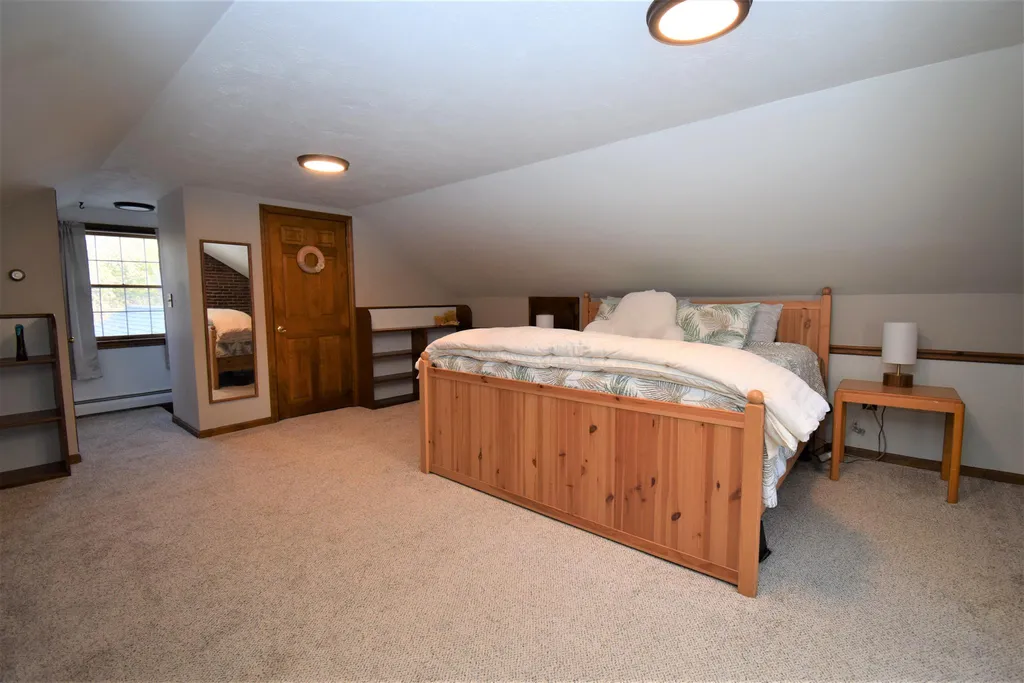 161 Main Street Kingston NH 03848