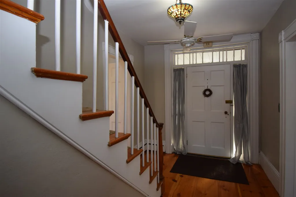 161 Main Street Kingston NH 03848