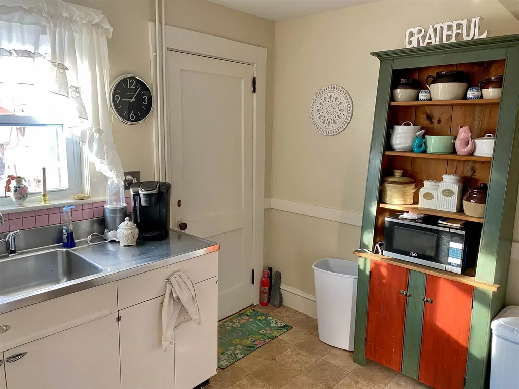 438 West Main Street Tilton NH 03276