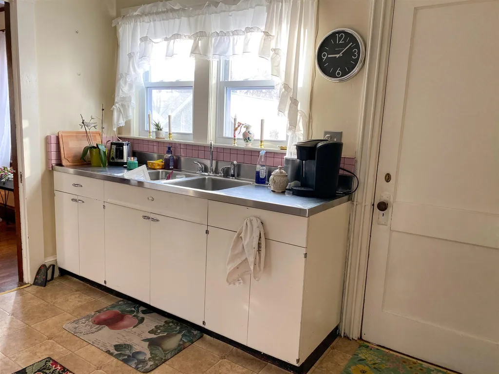 438 West Main Street Tilton NH 03276