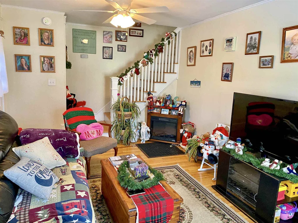 438 West Main Street Tilton NH 03276