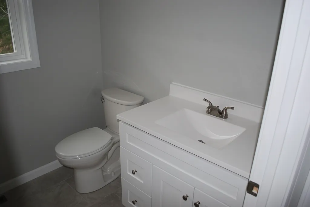 40 Meetinghouse Road Barrington NH 03825