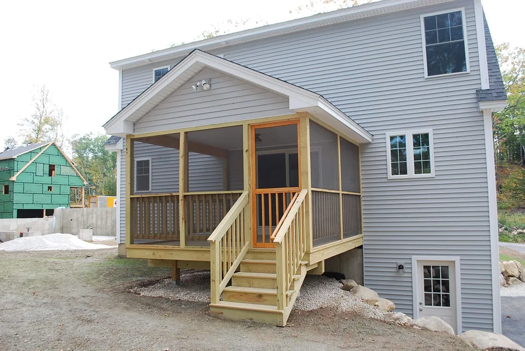 40 Meetinghouse Road Barrington NH 03825