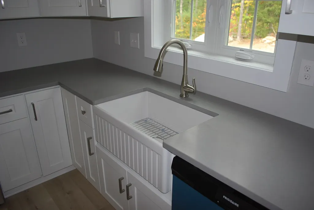 40 Meetinghouse Road Barrington NH 03825