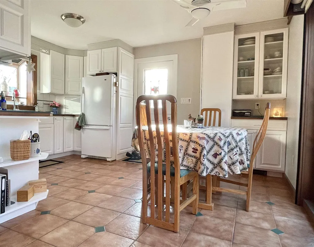 5 Ridgewood Avenue Keene NH 03431
