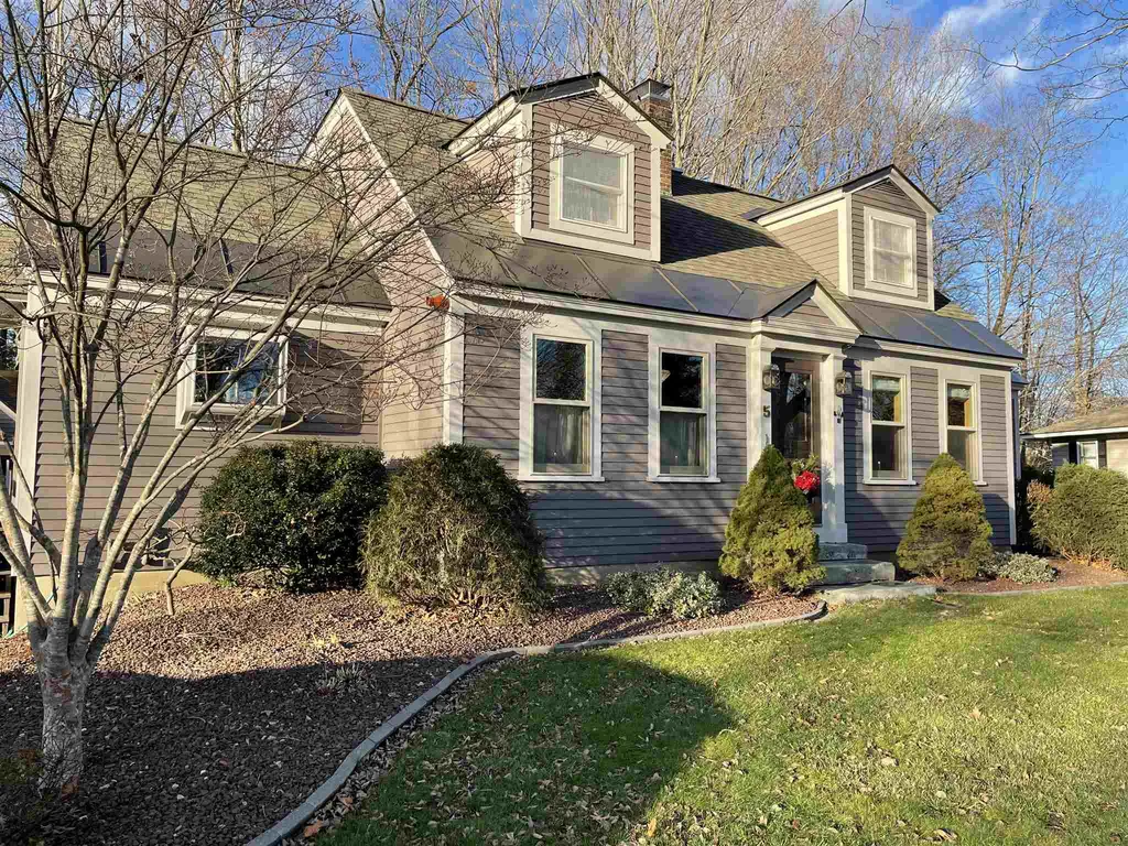 5 Ridgewood Avenue Keene NH 03431