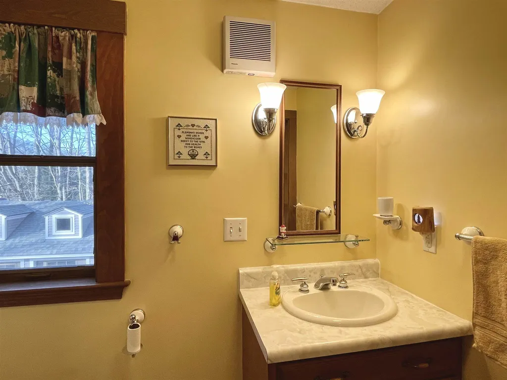 5 Ridgewood Avenue Keene NH 03431