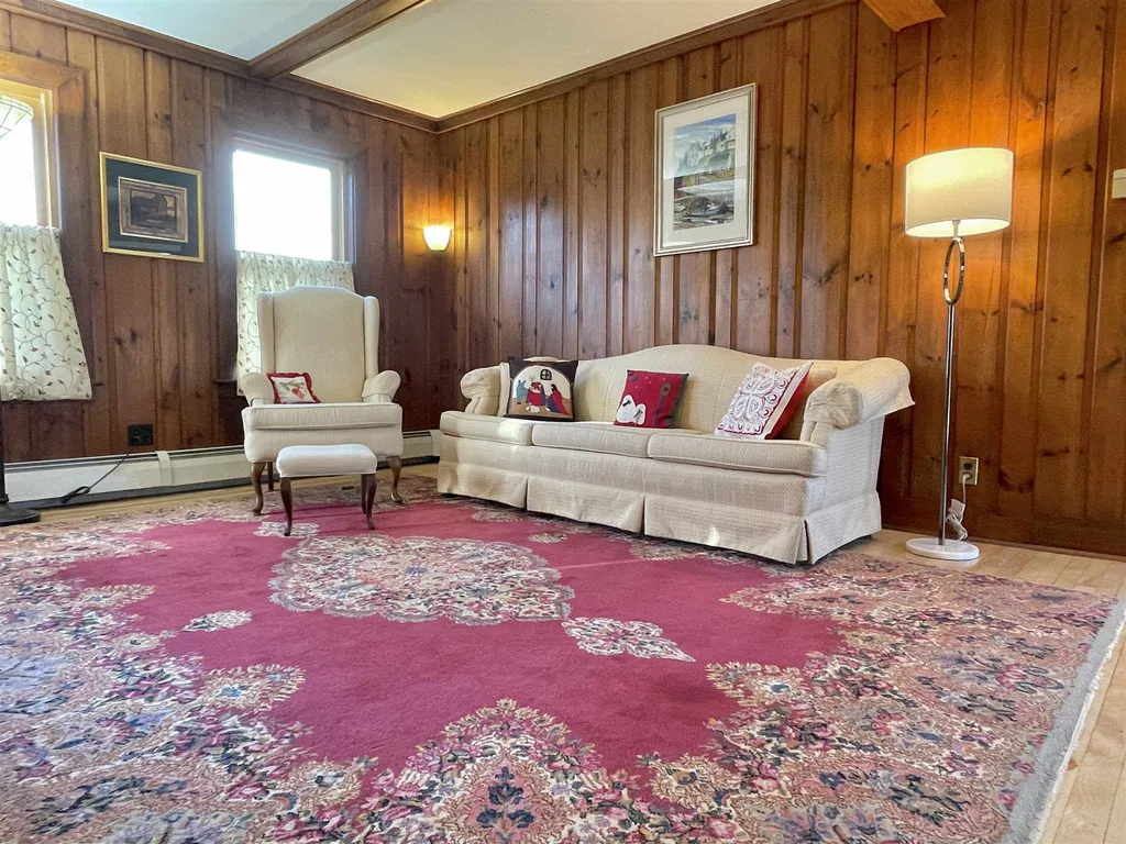 5 Ridgewood Avenue Keene NH 03431