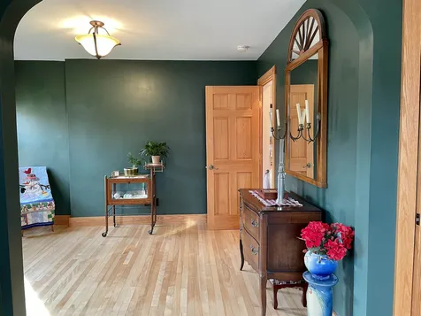 5 Ridgewood Avenue Keene NH 03431