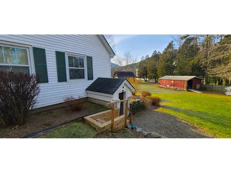 2973 Vt Route 100 Stockbridge VT 05772