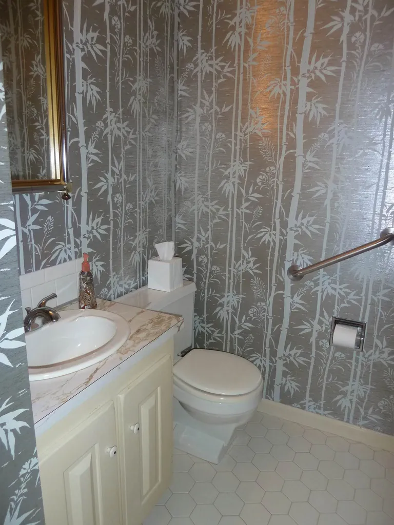 33 Spit Brook Road Nashua NH 03060