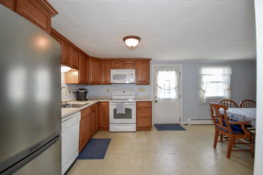 2 Clement Road Somersworth NH 03878