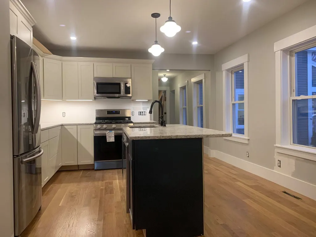28 Western Avenue Rochester NH 03867