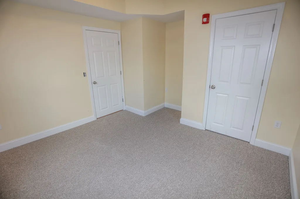 21 Clifford Avenue Manchester NH 03103
