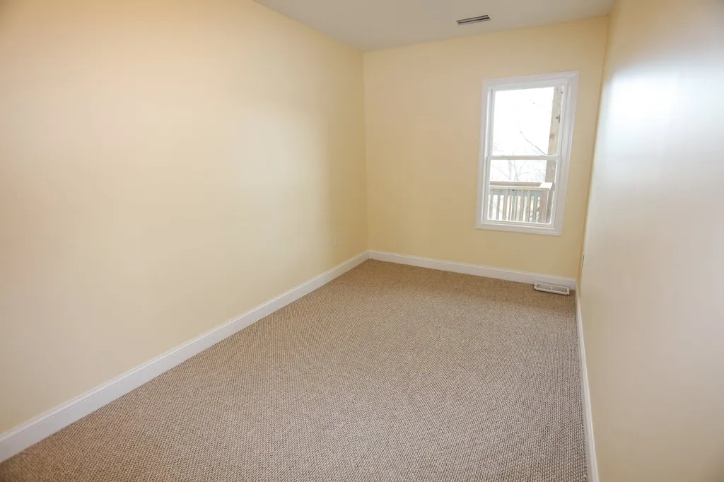 21 Clifford Avenue Manchester NH 03103