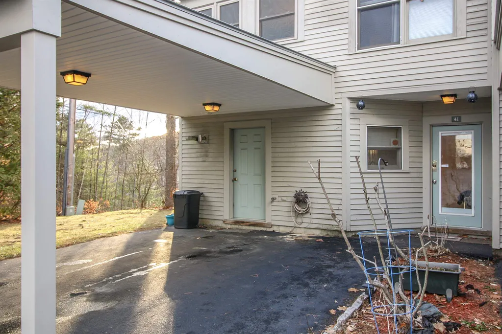 40 Wolf Road Lebanon NH 03766