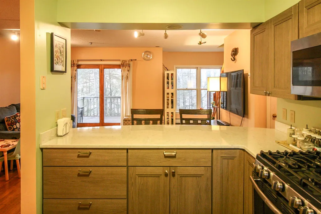 40 Wolf Road Lebanon NH 03766