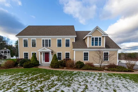 3 Charles Drive Stratham NH 03885