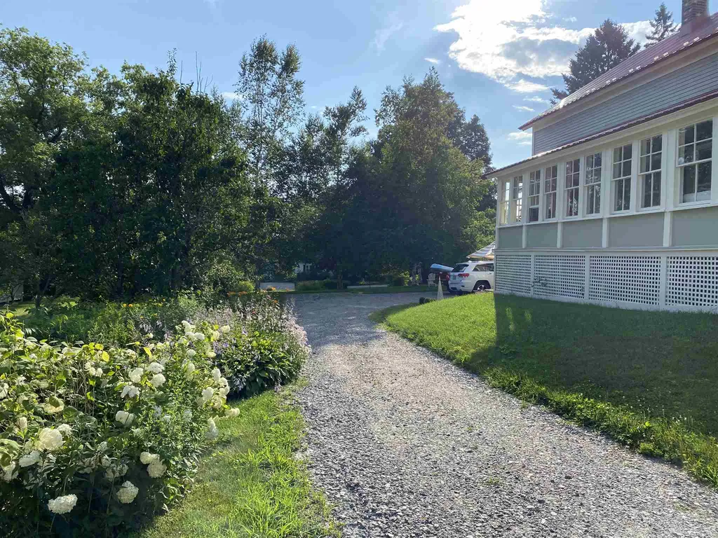 36 Clark Street Franklin NH 03235