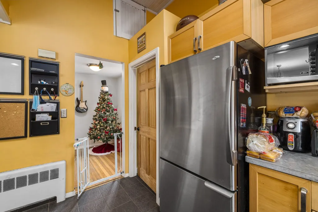 187 Leslie Drive Portsmouth NH 03801