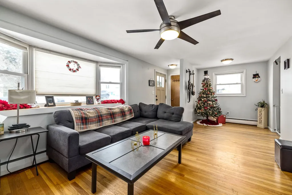 187 Leslie Drive Portsmouth NH 03801