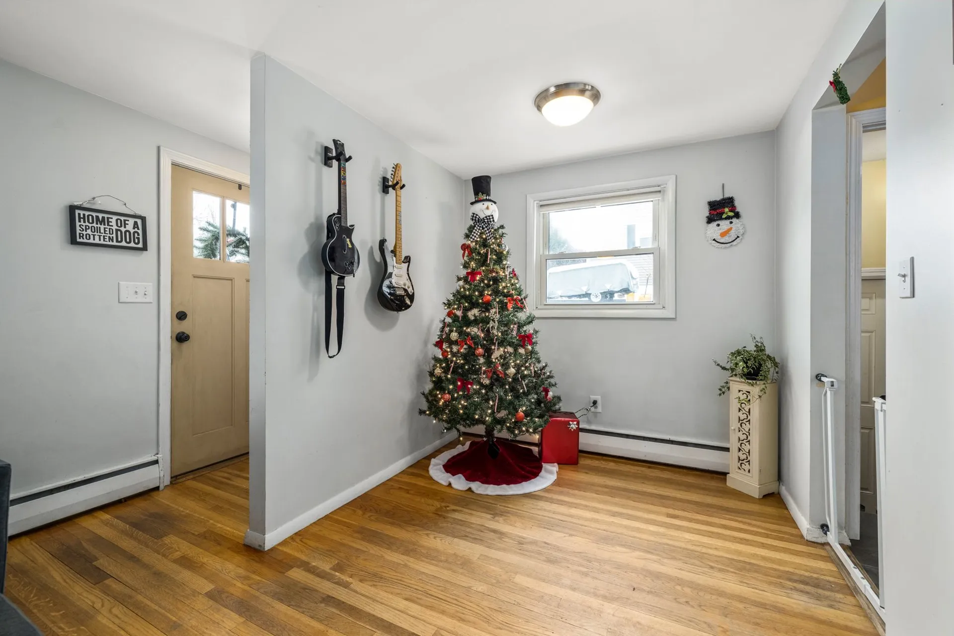 187 Leslie Drive Portsmouth NH 03801