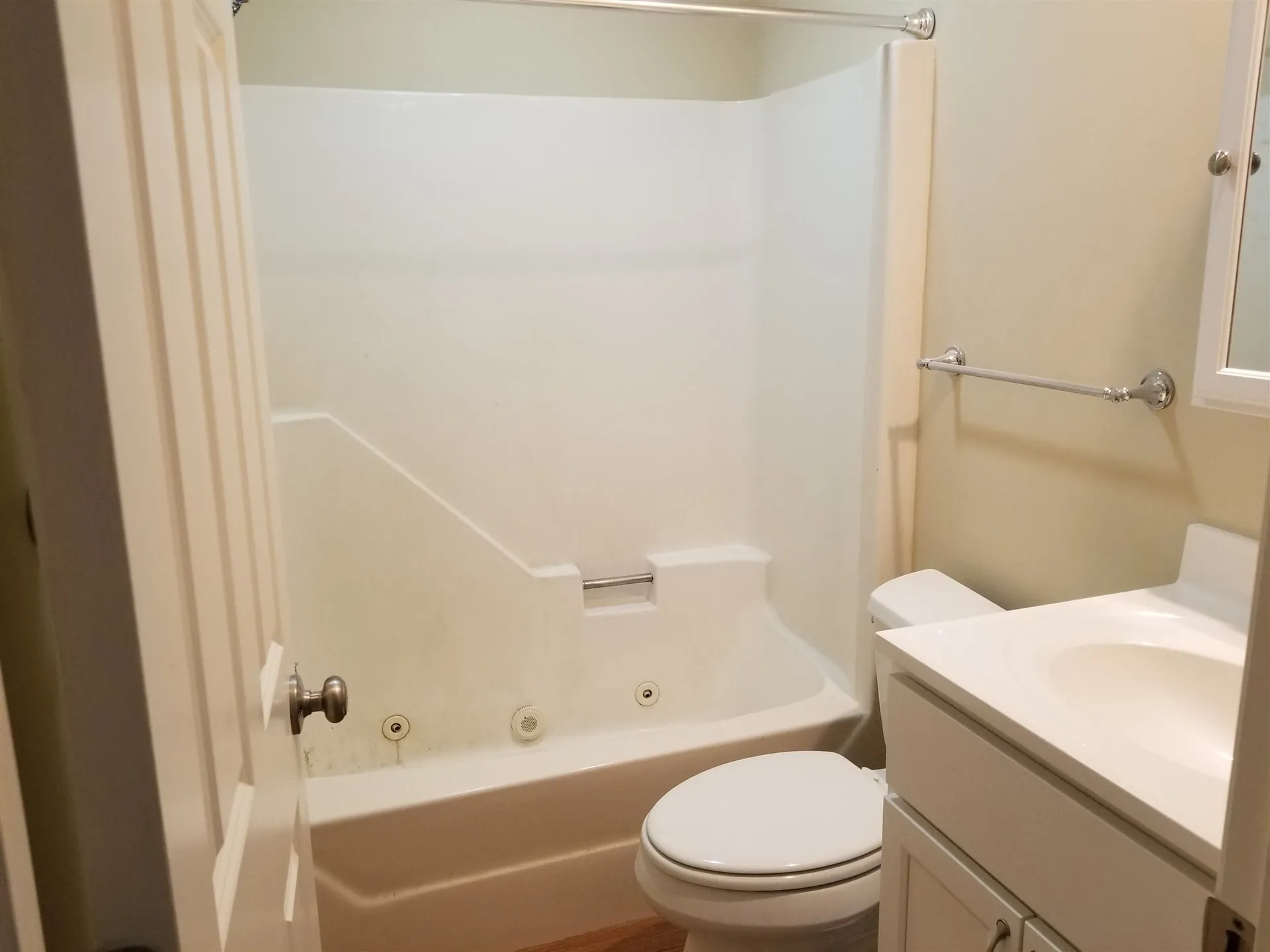 133 Colonial Drive Hartford VT 05001