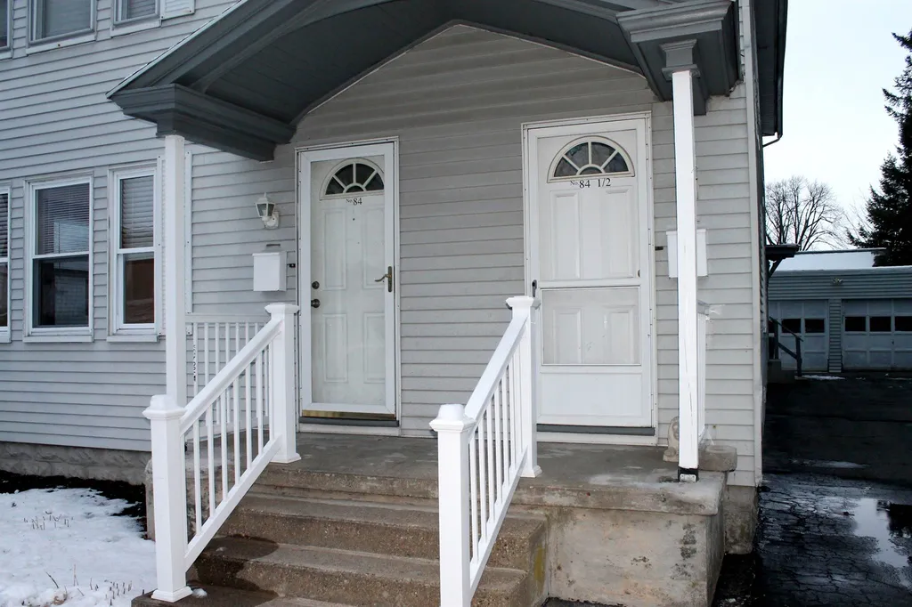 84 Bowers Street Nashua NH 03060