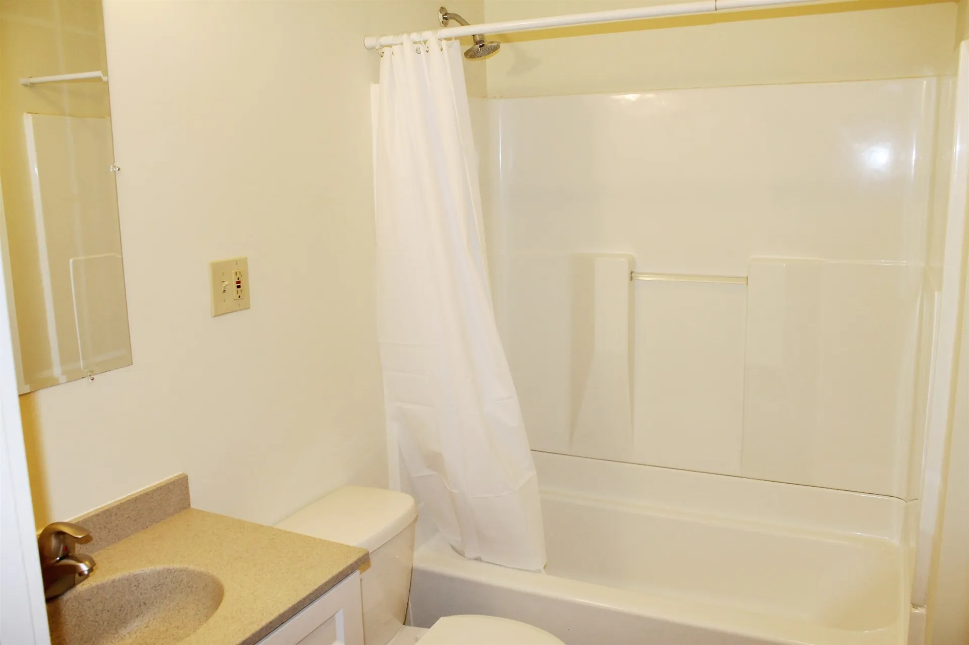 84 Bowers Street Nashua NH 03060