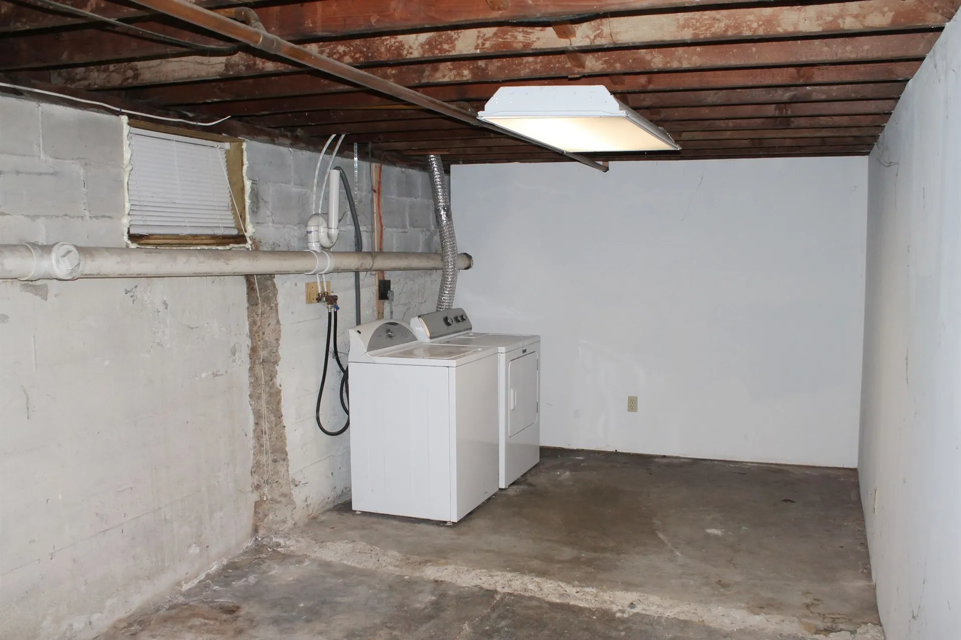 84 Bowers Street Nashua NH 03060