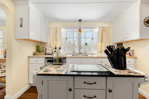 13 Coolidge Street Jaffrey NH 03452