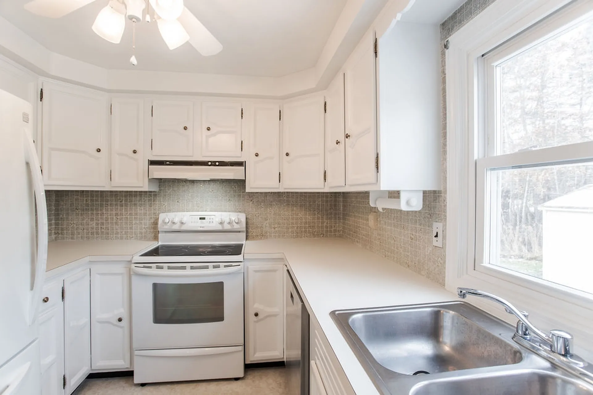 23 Caswell Drive Greenland NH 03840
