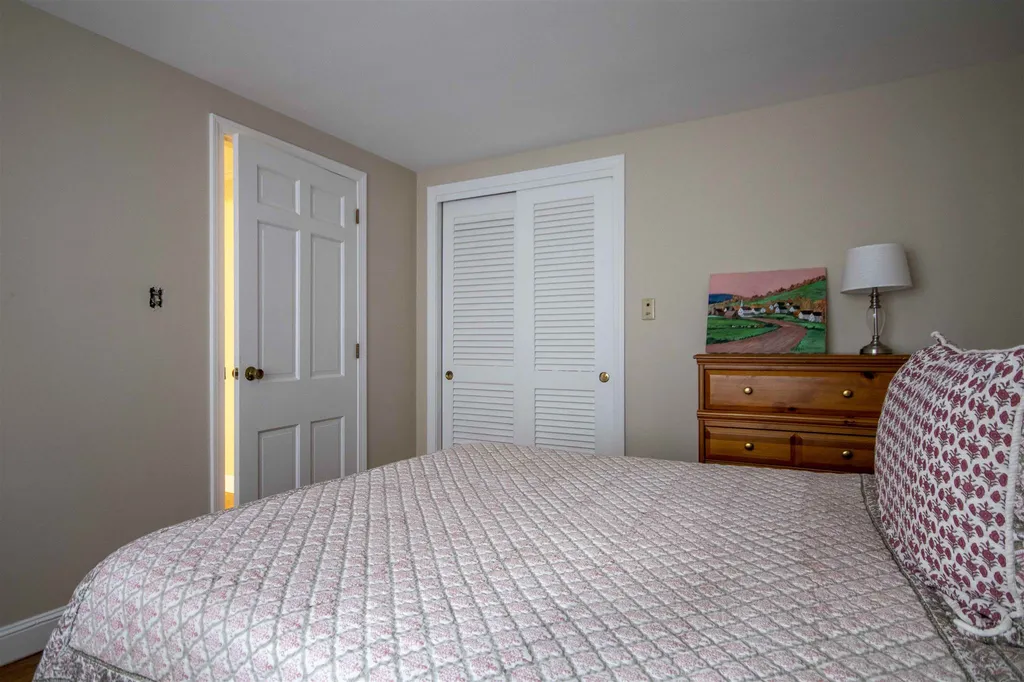 11 Lucille Avenue Salem NH 03079