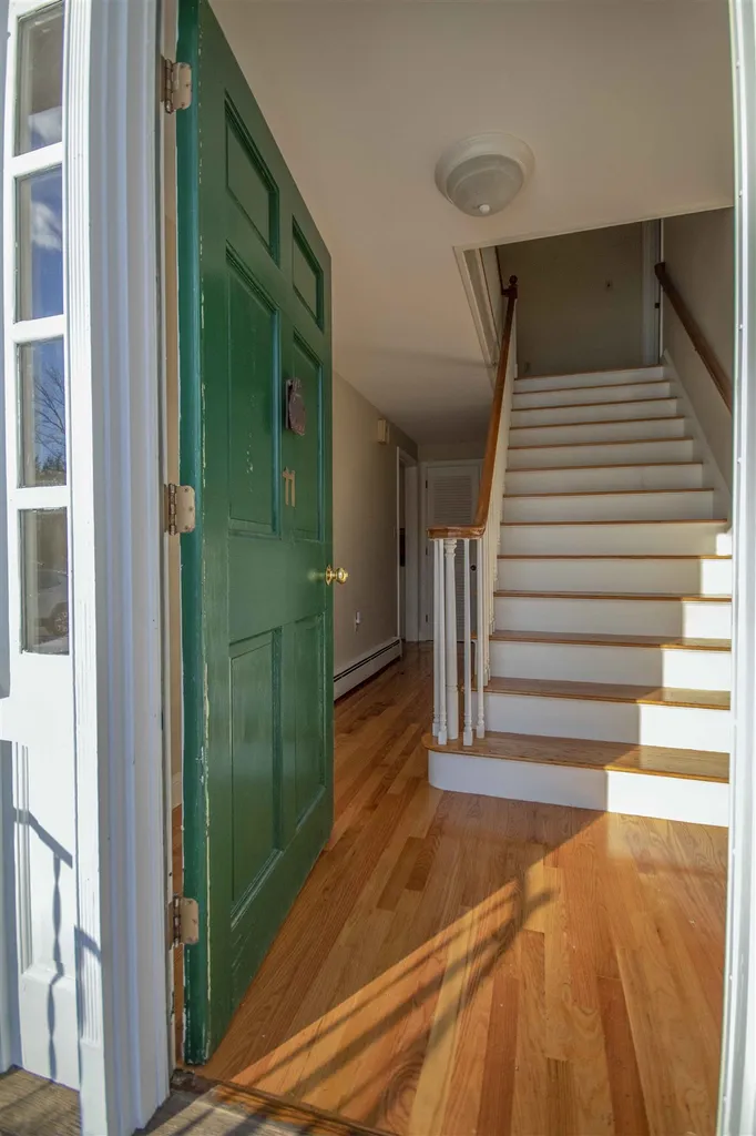 11 Lucille Avenue Salem NH 03079