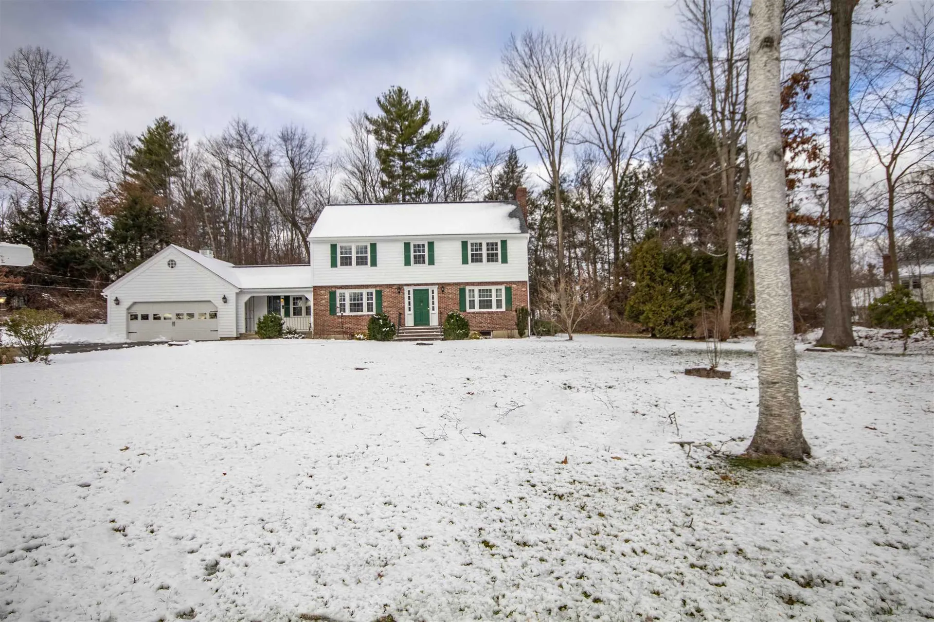 11 Lucille Avenue Salem NH 03079