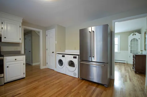 11 Lucille Avenue Salem NH 03079