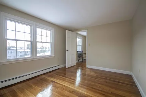 11 Lucille Avenue Salem NH 03079