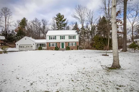 11 Lucille Avenue Salem NH 03079