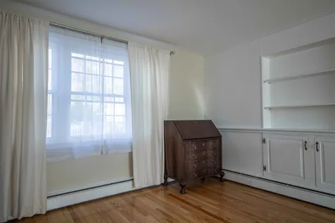 11 Lucille Avenue Salem NH 03079