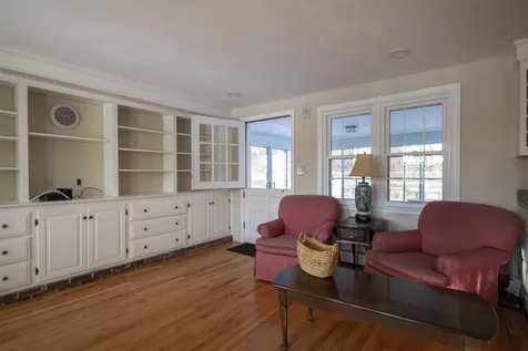 11 Lucille Avenue Salem NH 03079