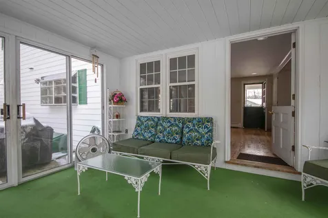 11 Lucille Avenue Salem NH 03079