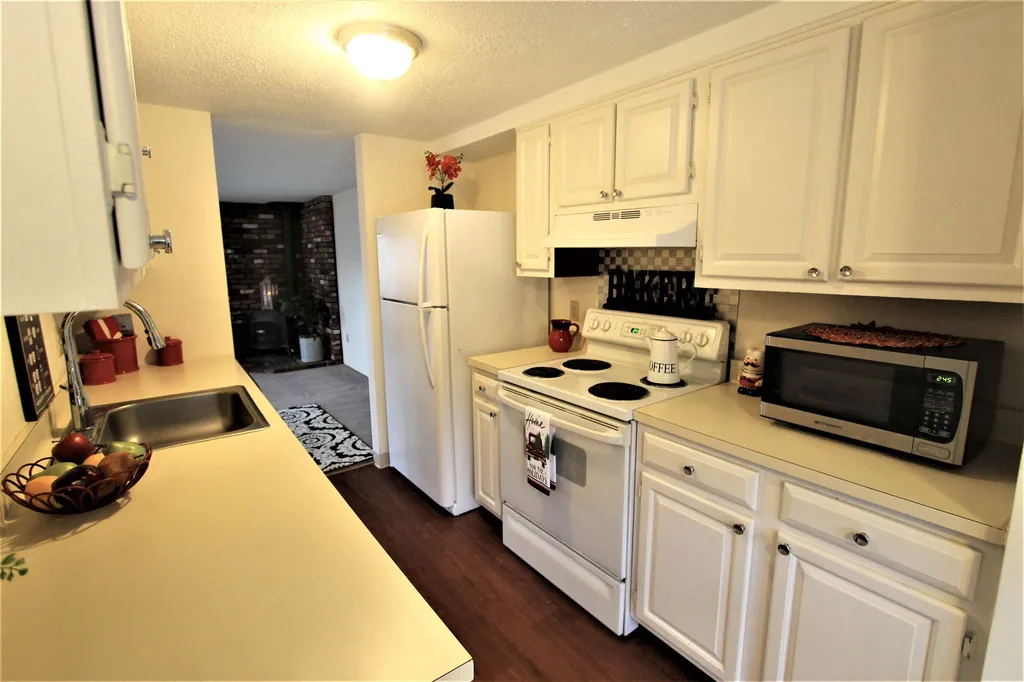 5a Bass Street Newmarket NH 03857