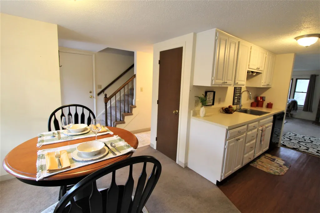 5a Bass Street Newmarket NH 03857